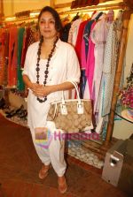 Neena Gupta at Satva store in Khar on 4th Aug 2009 (6).JPG