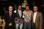 Sunil Shetty, Javed Jaffery, Naved, Ravi Behl on the sets of Boogie Woogie in Andheri, Mumbai on 31st July 2009 (5).JPG