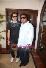 Sudhanshu Pandey, Sanjay Gupta at Pratap Sarnaik_s Dahi Handi meet in Club Millennium on 9th Aug 2009 (8).JPG