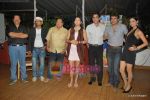 Asif Sheik, Juhi Parmar, Tiku Talsania, Rakesh bedi at Yeh Chanda Kanoon Hai success bash in Seesha Lounge on 13th Aug 2009 (4).JPG