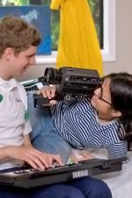 Michael Cera, Charlyne Yi in still from the movie Paper Heart (4).jpg
