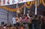 Sunny Deol graces Dahi Handi festival in Mumbai on 13th Aug 2009 (3).JPG