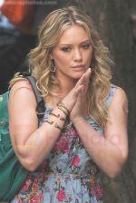 Hilary Duff On The Set Of GOSSIP GIRL in New York City on 26th August 2009 (50).jpg