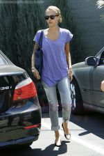Jessica Alba out running errands in Santa Monica, Los Angeles, California on 27th August 2009 - IANS-WENN (4).jpg
