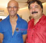 rajesh khera woith tony singh at the Tony Singh_s Ganesh Pooja on 23rd Aug 2009.jpg