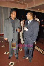 Sanjay Gupta, Chetan Bhagat at Chivas Dinner Bash in Hilton on 3rd Sep 2009 (2).JPG