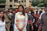 Mugdha Godse at the Audio Release of All The Best in Siddhivinayak Temple on 6th Sep 2009 (6).JPG