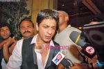Shahrukh Khan at Bharat N Dorris Awards in J W Marriott on 8th Sep 2009 (3).JPG