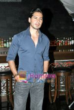 Dino Morea at Acid Factory promotional event in Mirador on 9th Sep 2009 (7).JPG