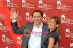 Nicholas_Cage_-_Eva_Mendes at Venice Film Festival on 1st Sep 2009 .jpg