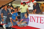 Salman Khan at Inorbit Mall in Malad on 16th Sep 2009 (5).JPG