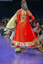 Model walk the ramp for Manish Malhotra_s Show on LIFW Day 2 on 19th Sep 2009 (57).JPG