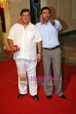 Sunil Shetty, David Dhawan at Sanjay Dutt_s Mata Ki Chowki in Dutt residence, Bandra on 19th Sep 2009 (3).JPG