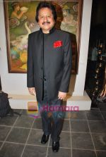 Pankaj Udhas at the Launch of Bratin Khan_s exhibition in Point of View Art Gallery, Colaba on 23rd Sep 2009 (2).JPG