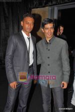 Irrfan Khan, Manish Malhotra at GQ Man of the Year Awards in Mumbai on 27th Sep 2009 (130).JPG