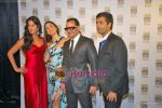 Katrina Kaif, Kareena Kapoor, Saif Ali Khan, Karan Johar at GQ Man of the Year Awards in Mumbai on 27th Sep 2009 (3).JPG