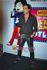 Zayed Khan on the sets of Saregama Lil Champs in Famous Studios on 29th Sep 2009 (2).JPG