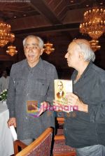 Mahesh Bhatt, Jaswant Singh at Jaswant Singh_s book Jinnah launch in Trident on 6th Oct 2009 (6).JPG