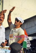 Salman Khan campaigns for Baba Siddiqui in Juhu, Mumbai on 8th Oct 2009 (6).JPG