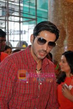 Zayed Khan at the launch of Light of Light NGO in Phoenix Mall on 10th Oct 2009 (3).JPG