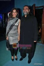at Karan Johar Show in HDIL Couture Week, Mumbai on 16th Oct 2009 (162).JPG