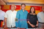 Yash Chopra, Amol Palekar, Shabana Azmi at Mumbai Film Festival Press Meet in Sun N Sand Hotel on 20th Oct 2009 (6).JPG