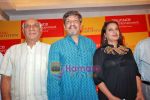Yash Chopra, Amol Palekar, Shabana Azmi at Mumbai Film Festival Press Meet in Sun N Sand Hotel on 20th Oct 2009 (9).JPG