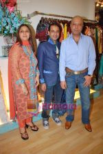 Naved Jaffery at the  Showcase of Asif Merchant and Sajeeda Virji_s bridal collection in Bandra on 23rd Oct 2009 (3).JPG