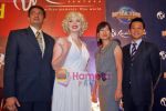 Marilyn Monroe lookalike graces Resorts World Sentosa media meet in Mumbai on 28th Oct 2009 (10).JPG