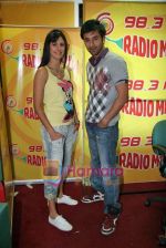 Katrina Kaif, Ranbir Kapoor promote Ajab Prem ki Ghazab Kahani on Radio Mirchi in Mumbai on 2nd Nov 2009  (26).JPG