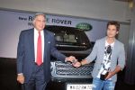 Shahid Kapoor at Range Rover Event in Jaguar Land Rover Showroom in Mumbai on 2nd November 2009 (23).JPG