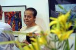 Rakhee Gulzar at Neena Singh art show in Nehru Centre, Mumbai on 6th Nov 2009 (3).jpg
