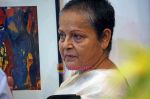 Rakhee Gulzar at Neena Singh art show in Nehru Centre, Mumbai on 6th Nov 2009 (4).jpg