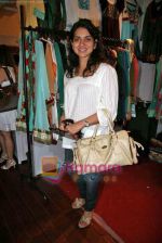 Shaina NC at Bizarre Bazaar in Mumbai on 8th Nov 2009 (32).JPG
