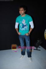 Emraan Hashmi at Tum Mile promotional event on Children_s day in Phoneix Mill on 14th Nov 2009 (3).JPG