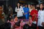 Raveena Tandon at the Launch of kids book by Podar Institute in Podar Centre, Parel on 14th Nov 2009 (28).JPG