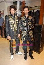 at Narendra Kumar Ahmed_s men_s collection launch in AZA on 14th Nov 2009 (20).JPG