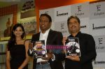 Vishal Bharadwaj at Frozen film DVD launch in Landmark on 19th Nov 2009 (6).JPG