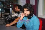 Sonu Nigam at Big FM studios in Andheri on 25th Nov 2009 (6).JPG
