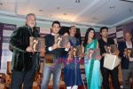 Aamir Khan, Katrina Kaif, Karan Johar, Vijay Mallya at Cineblitz Gold issue launch in Taj Land_s End on 30th Nov 2009 (5).JPG