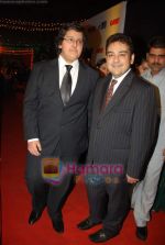 Adnan Sami, Azaan Sami at GR8 Indian Television Awards on 1st Dec 2009 (3).JPG