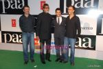 Amitabh Bachchan, Aamir Khan, Vidhu Vinod Chopra at Paa premiere in Mumbai on 3rd Dec 2009 (2).JPG