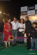 Amitabh Bachchan, Akshay Kumar, Twinkle Khanna, Juhi Chawla at Paa premiere in Mumbai on 3rd Dec 2009 (2).JPG