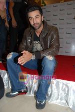 Ranbir Kapoor voted sexiest male actor by People in Landmark, Infinity Mall on 3rd Dec 2009 (21).JPG