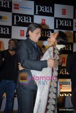 Shahrukh Khan, Vidya Balan at Paa premiere in Mumbai on 3rd Dec 2009 (3).JPG