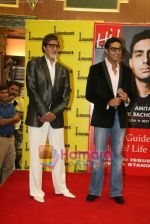 Amitabh Bachchan, Abhishek Bachchan unveil Hi Blitz magazine in Mumbai on 7th Dec 2009 (17).JPG