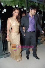 Malaika Arora Khan, Arbaaz Khan at the Launch of Vikram Phadnis boutique with Malaga  launches his exclusive boutique in Juhu on 12th Dec 2009 (8).jpg