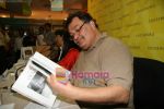 Rishi Kapoor at Awara book launch in Crossword on 12th Dec 2009 (15).JPG
