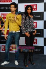 Nina Manuel at Mustang Jeans launch in Shoppers Stop, Juhu on 15th Dec 2009 (18).JPG