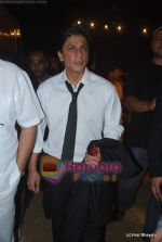 Shahrukh Khan at Police show in Andheri Sports Complex on 19th Dec 2009 (32).JPG